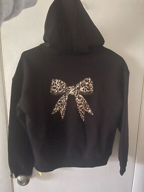 Black Hooded Sweater - with leopard bow in the back - GIRLS 11/12 y/o